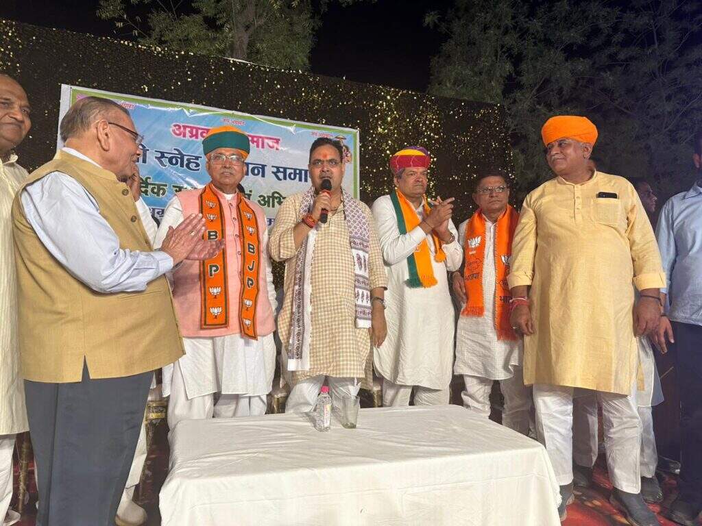 सीएम भजनलाल की मौजूदगी में हुई सभा में बिहारी ने दिखाया जनसमर्थन, अर्जुन के चेहरे पर मुसकुराहट