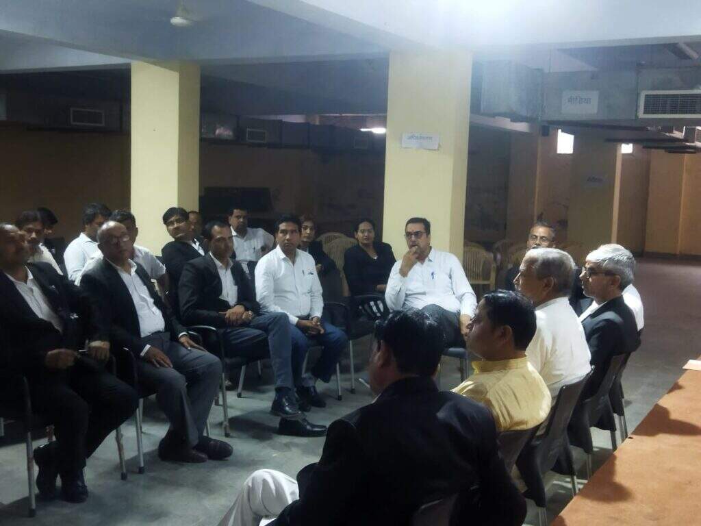 सम्पूर्ण समाज की सहभागिता से शत-प्रतिशत मतदान का दिया संदेश