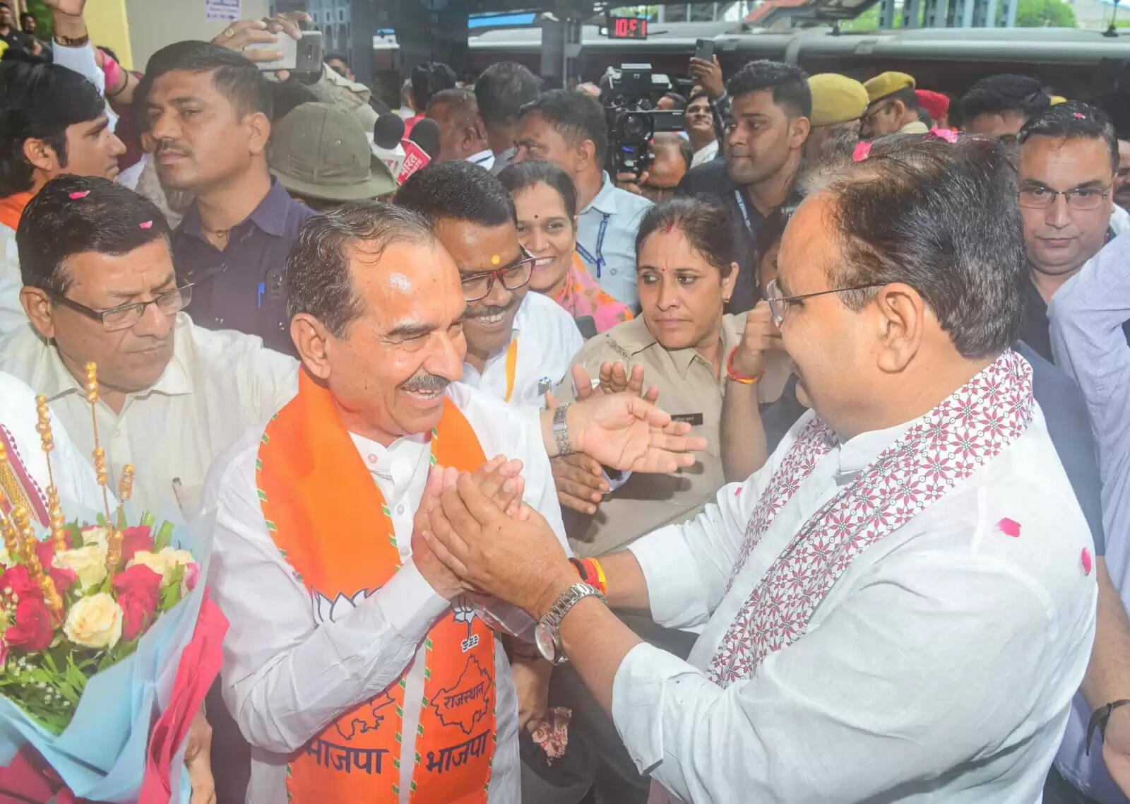 जयपुर: राजस्थान के सीएम भजनलाल की जयपुर से जोधपुर ट्रेन यात्रा