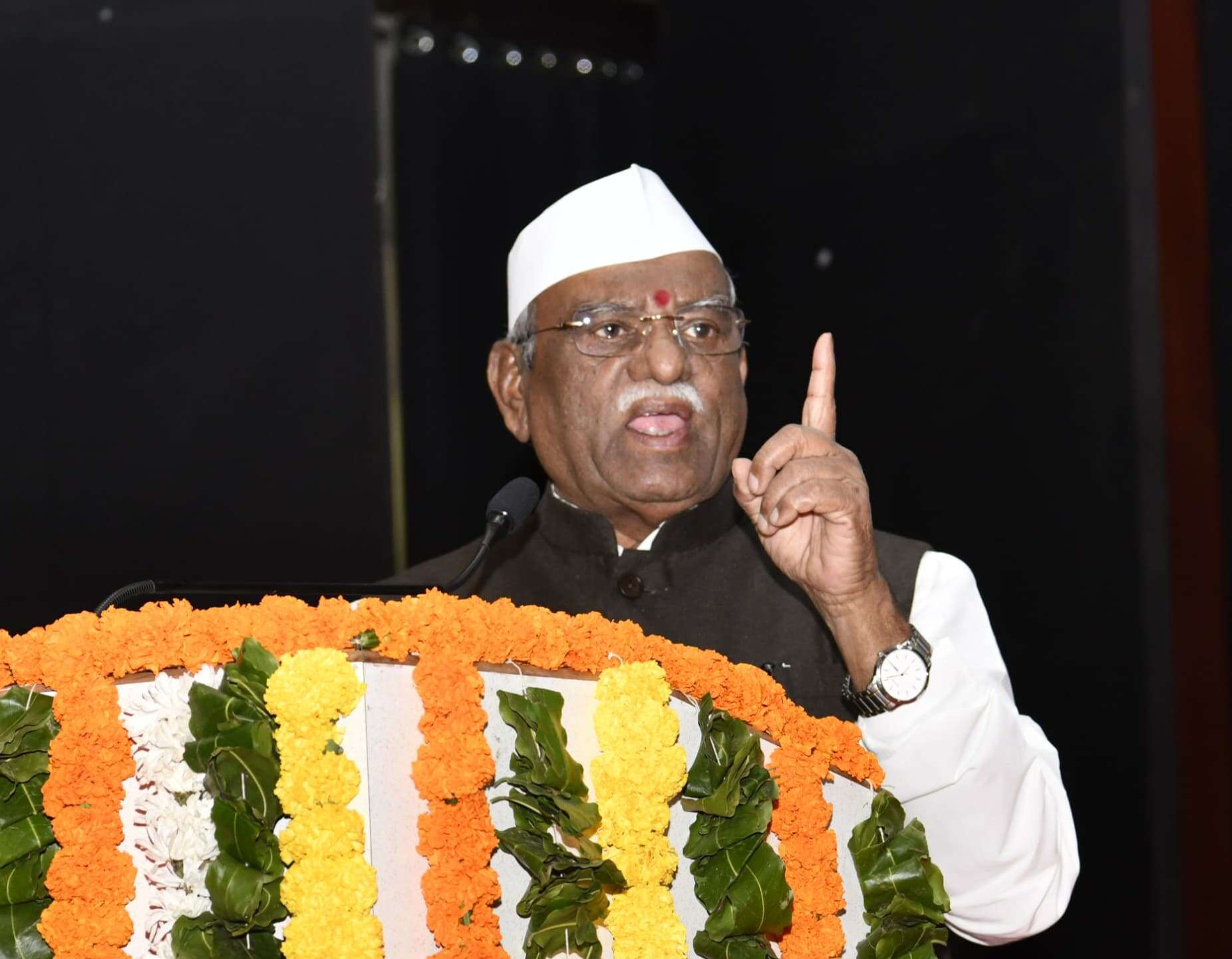 Constitution Day : "हम भारत की महिलाएं" में राज्यपाल हरिभाऊ बागड़े, महिला आयोग अध्यक्ष विजया राहटकर हुए शामिल