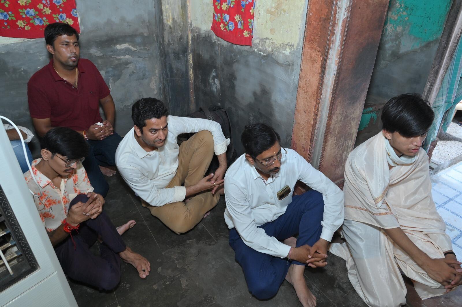 Bikaner : Kयुप की अनूठी पहल, घर-घर प्रभु पहुंच रहे