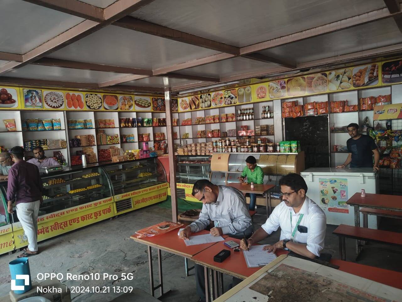 दीपावली से पहले स्वास्थ्य विभाग की कार्रवाई, नोखा में घी सीज, बीकानेर में नमूने लिए