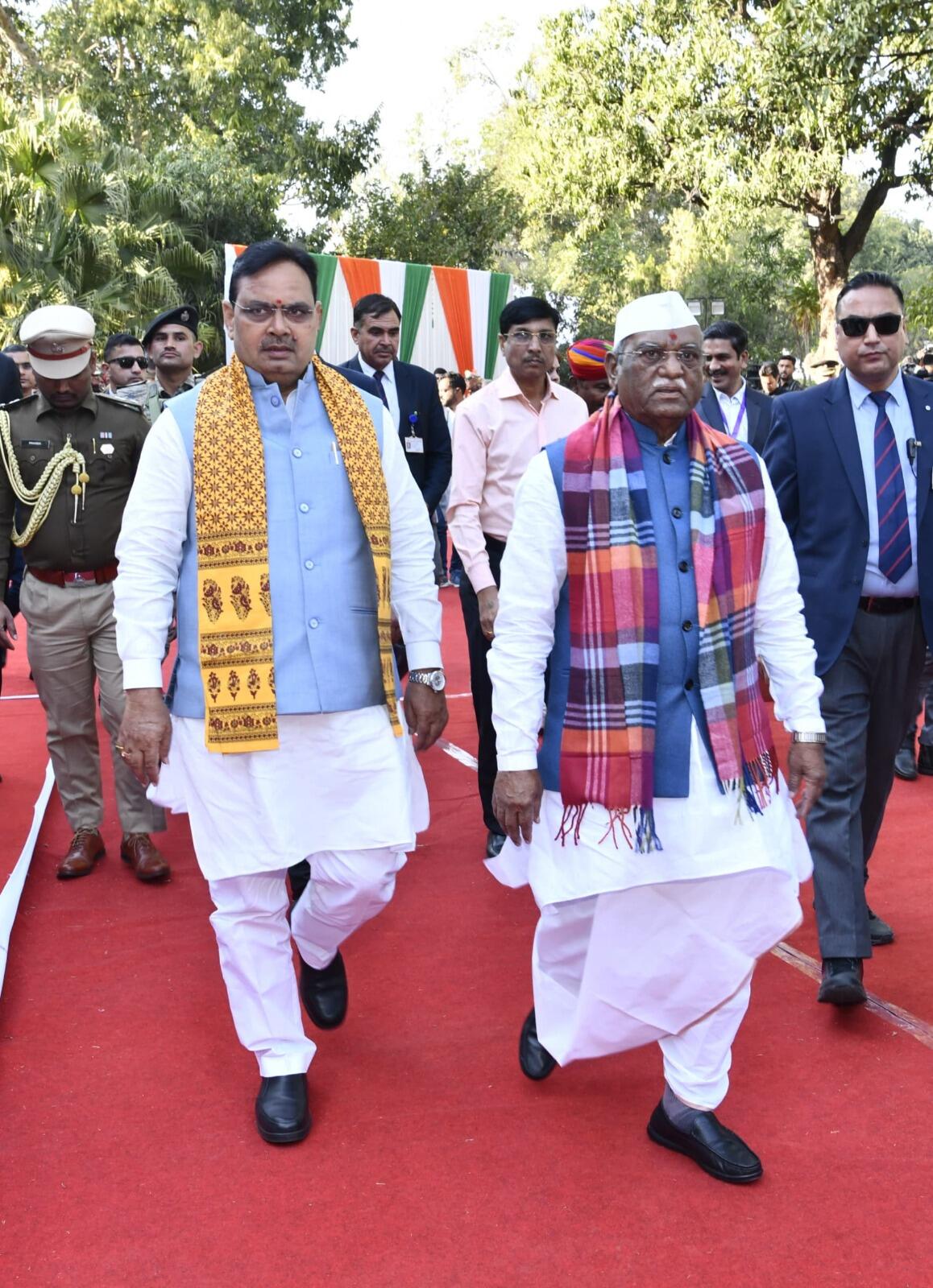 Rajasthan : CM भजनलाल, गवर्नर हरिभाऊ बागड़े की मौजूदगी में बीकानेर के पुलिस निरीक्षक गुरजिन्द्रसिंह सहित 17 सम्मानित