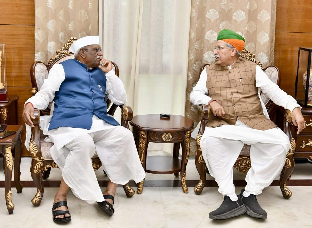 कानून मंत्री अर्जुनराम मेघवाल राज्यपाल हरिभाऊ से मिले, राज्य की विकास योजनाओं पर विस्तार से चर्चा की