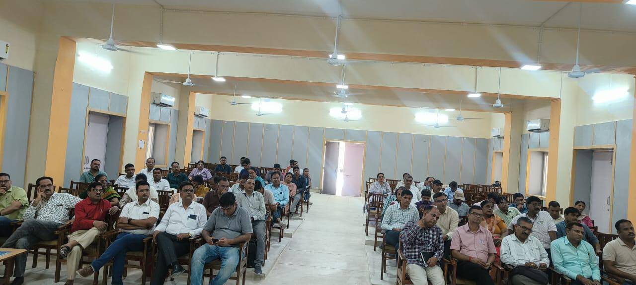 Bikaner : पी .टी .ई .टी. परीक्षा हेतु केंद्राधीक्षकों एवं केंद्र पर्यवेक्षकों का प्रशिक्षण कार्यक्रम आयोजित