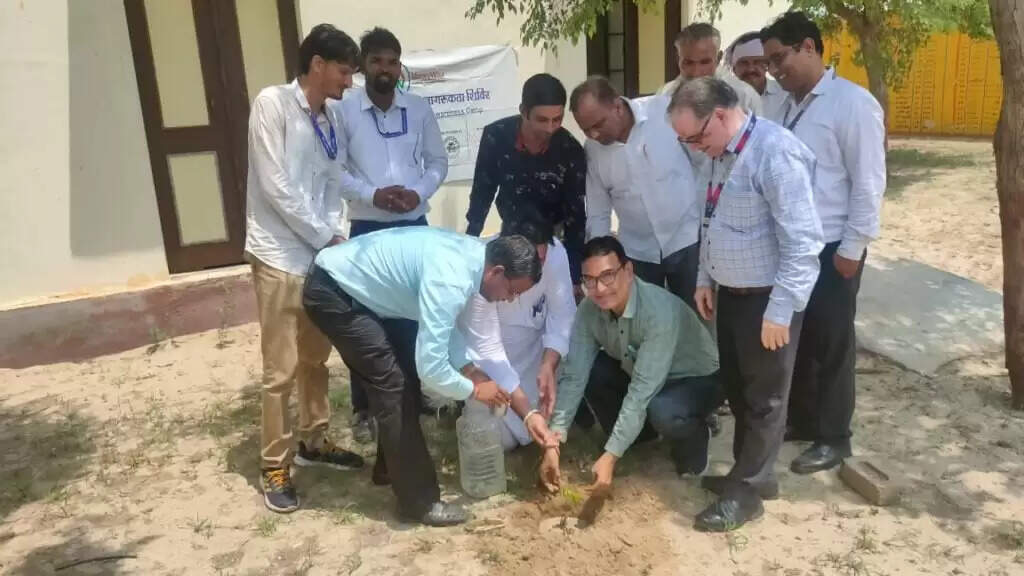 कार्यक्रम में विभिन्न वित्तीय विषयों पर जानकारी प्रदान की