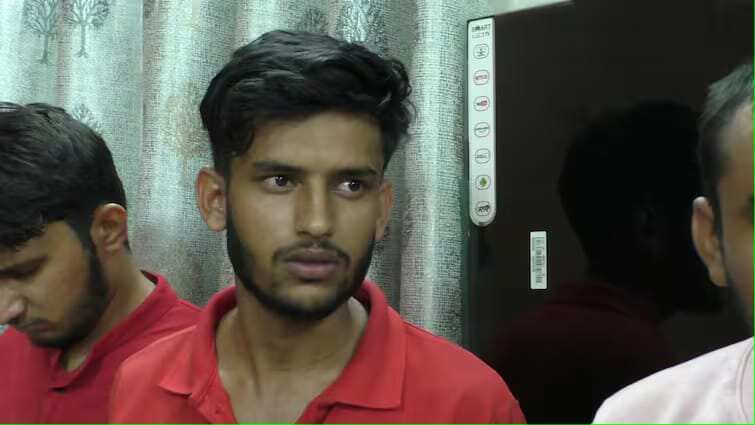 Rajasthan News : एक सेंटर पर पेपर बंटते ही लेकर निकले परीक्षार्थी, हंगामा हुआ