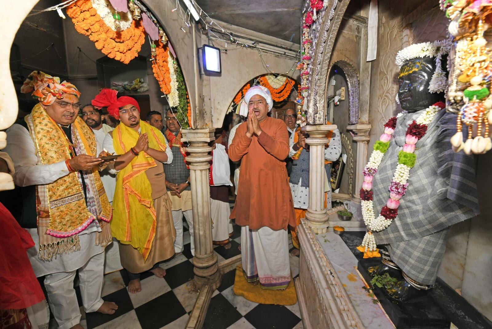 Jaipur : गिरिराज जी के आशीर्वाद से राजस्थान बनेगा समृद्ध प्रदेश: मुख्यमंत्री भजनलाल