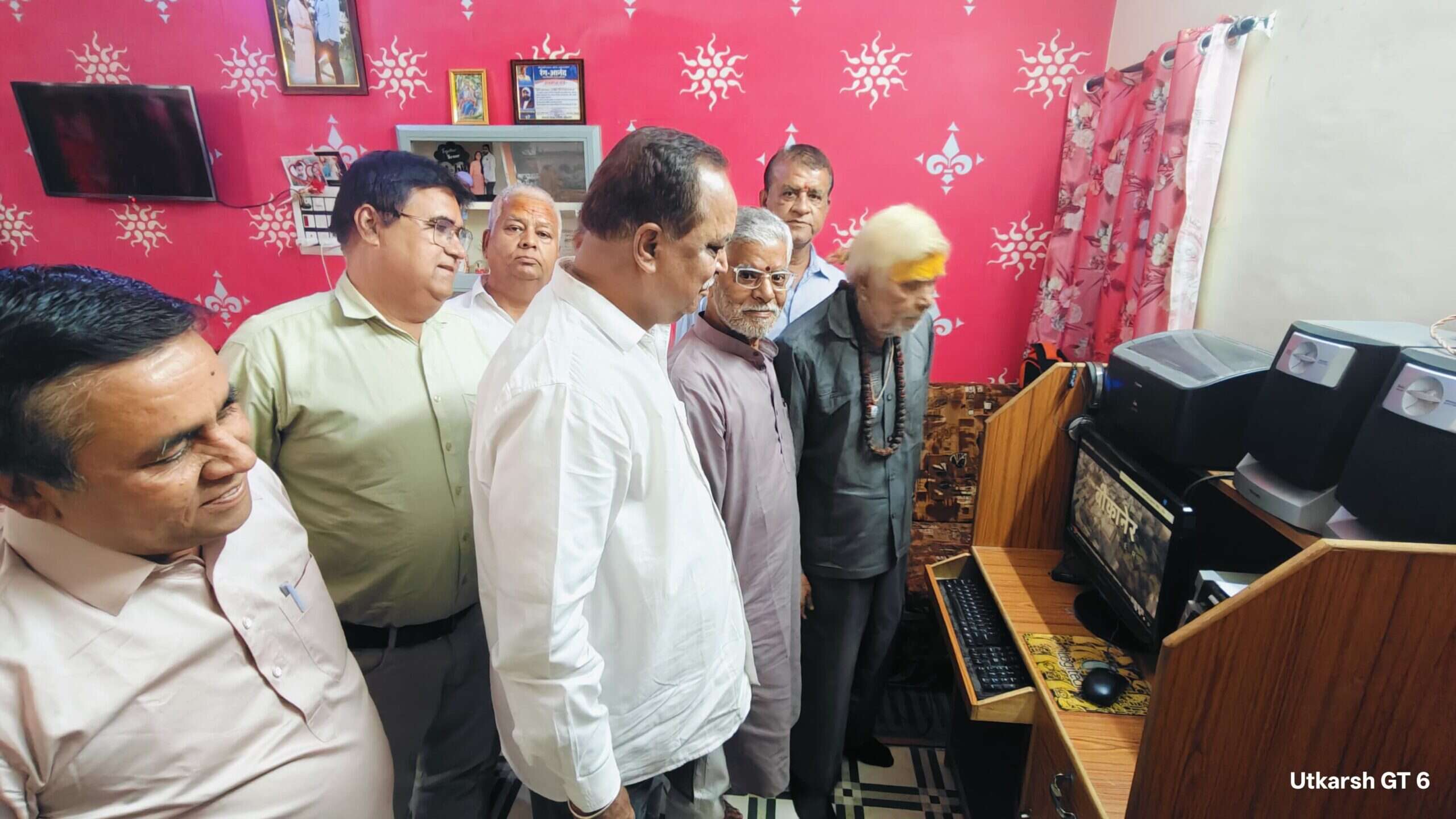 गीतकार-गायक नगेन्द्र नारायण का किराडू का "काळी काळी बादळी में, चमकै धोळी बीज रै" गाना यूट्यूब पर हुआ लॉन्च