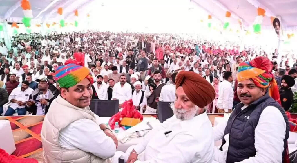 डोटासरा, जूली, रंधावा बोले, कांग्रेस यही तेवर-एकजुटता दिखायें तो अर्जुनराम की हार तय