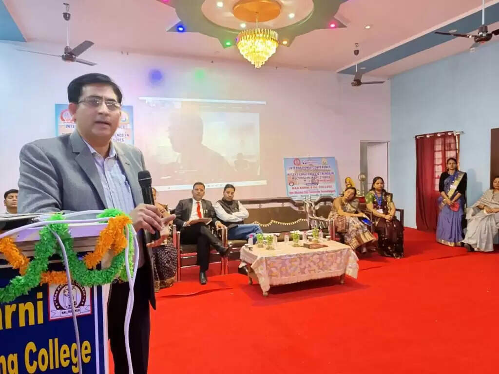 ज्ञान और शैक्षणिक उत्कृष्टता के लिए जिज्ञासा और पात्रता की जरूरत-अंबरीश शरण