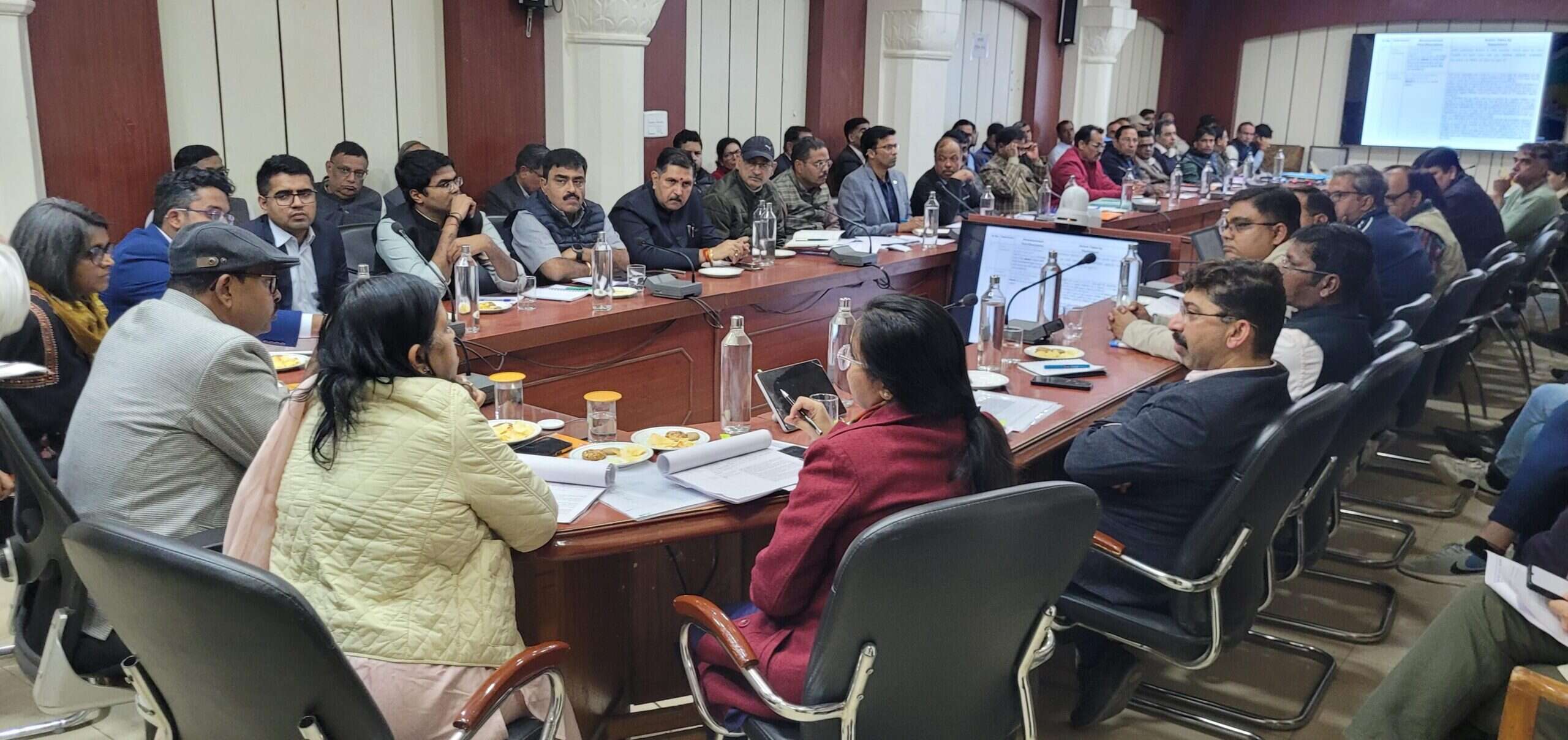 प्रभारी सचिव ने की बजट घोषणाओं के क्रियान्वयन एवं राइजिंग राजस्थान के एमओयू की स्थिति की समीक्षा