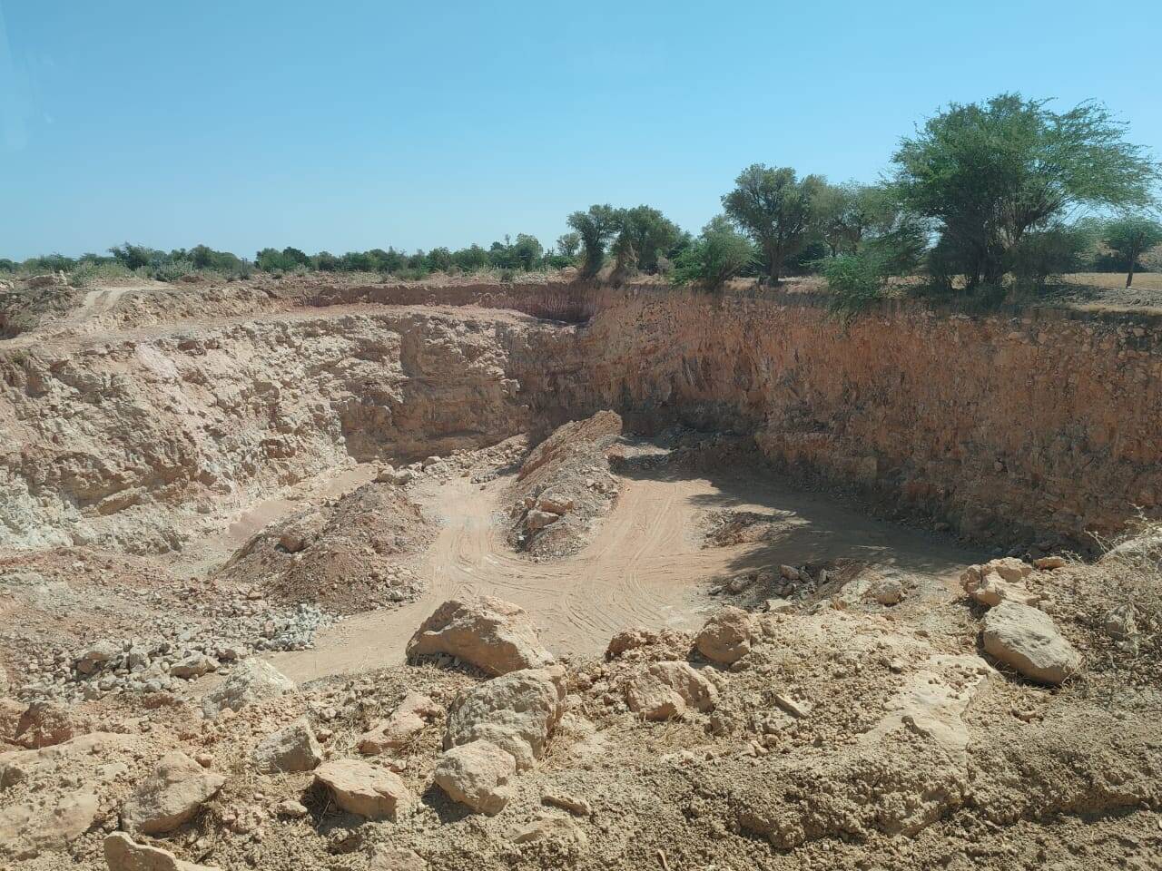 Nagaur : अवैध खनन के खिलाफ अब तक की सबसे बड़ी कार्रवाई, 70 करोड़ जुर्माना
