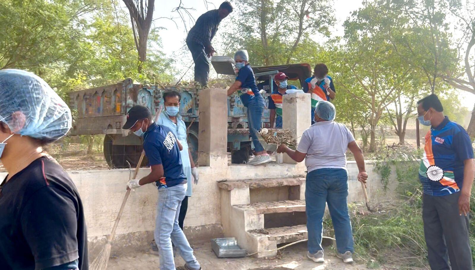 Bikaner : फूलनाथ जी की बेगेची में चला स्वच्छता अभियान, धार्मिक स्थल को स्पोर्ट्स हब बनाने की मांग