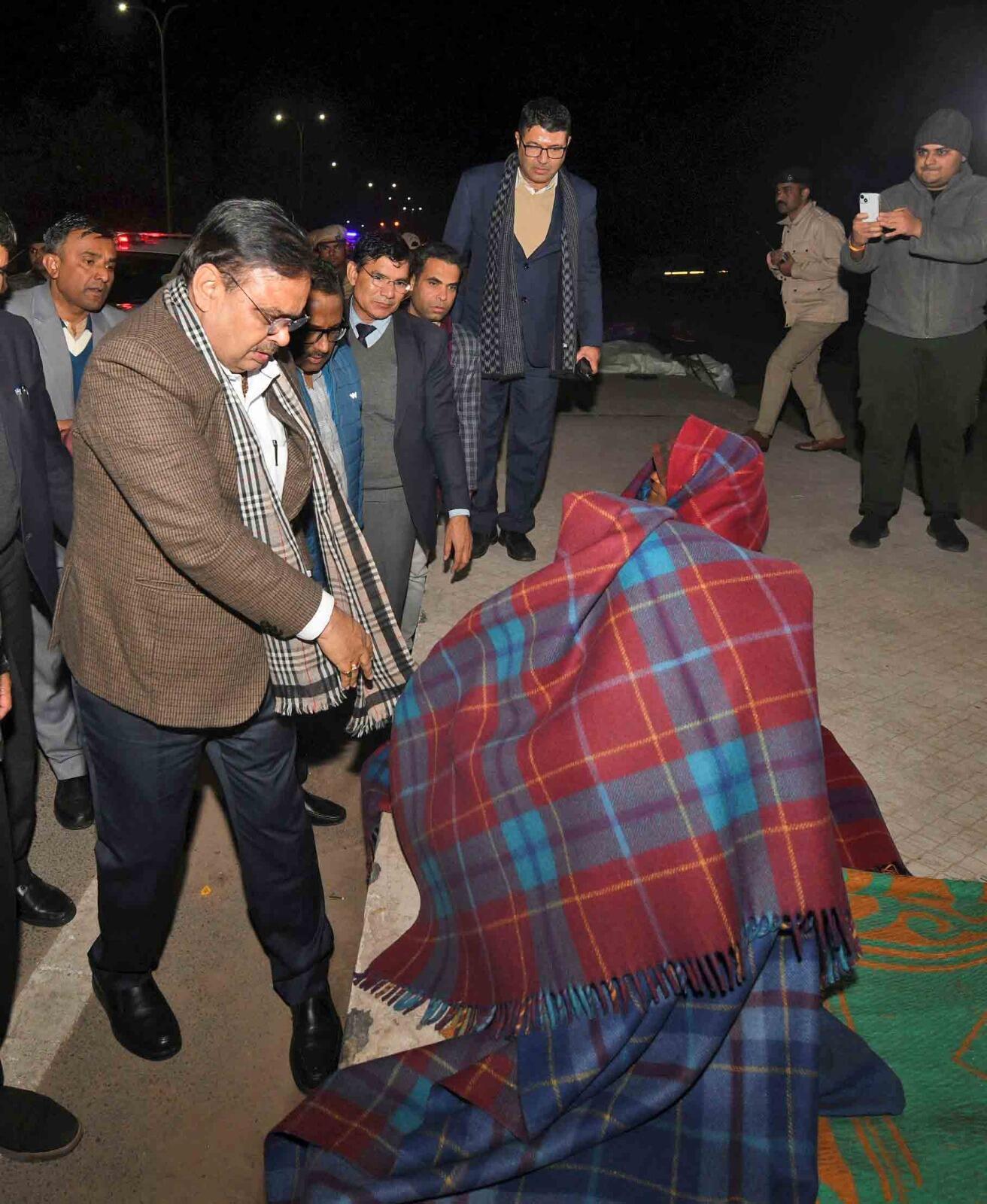 Jaipur : सीएम भाजनलाल देर रात अचानक रैन बसेरे पहुंचे, हिदायत-सभी जरूरतमंदों के ठंड से बचाने के हो इंतजाम