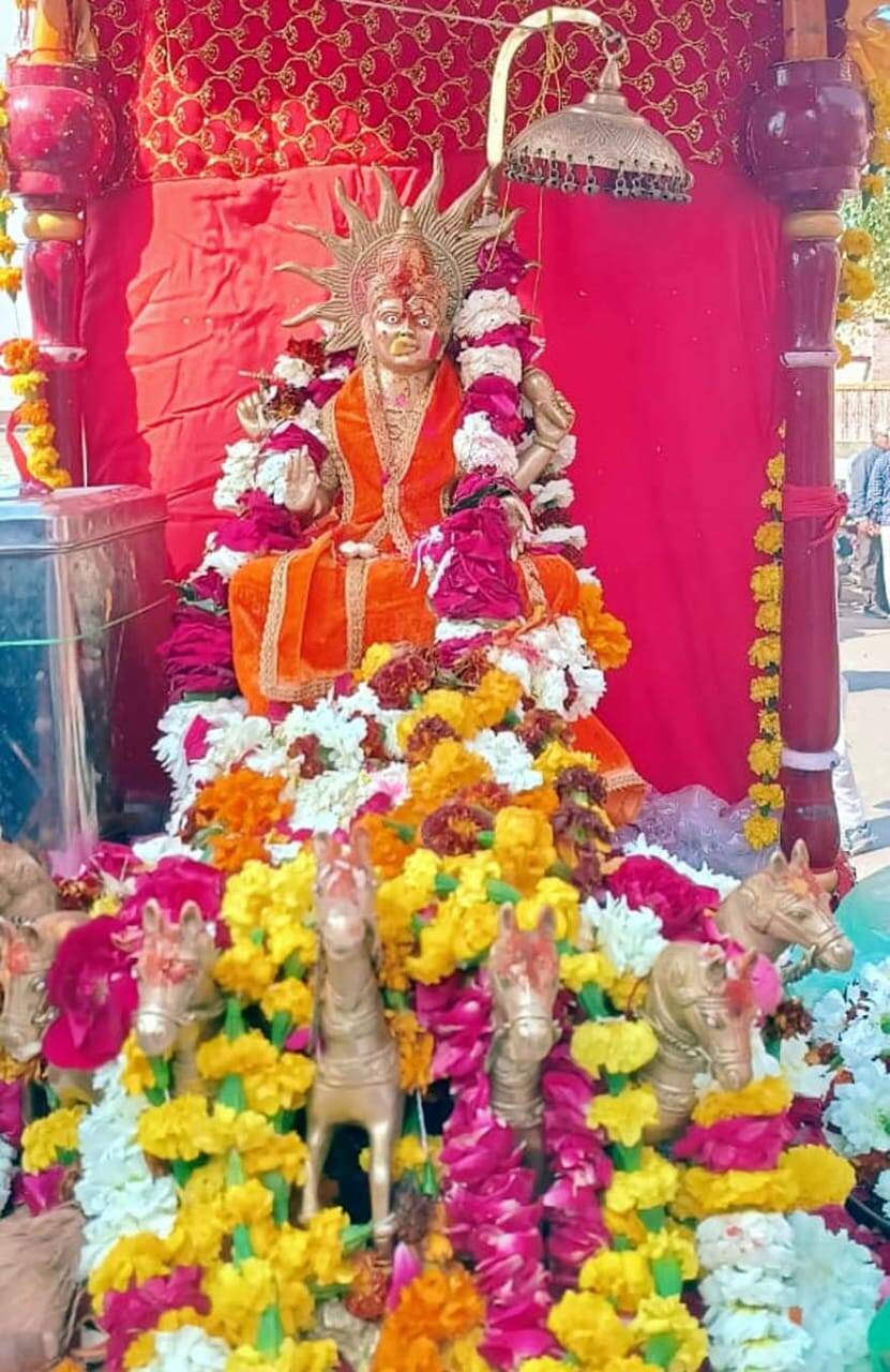 BIKANER : शाकद्वीपीय समाज ने निकाली भगवान सूर्यनारायण की रथयात्रा, 14 बटुकों का हुआ यज्ञोपवीत संस्कार