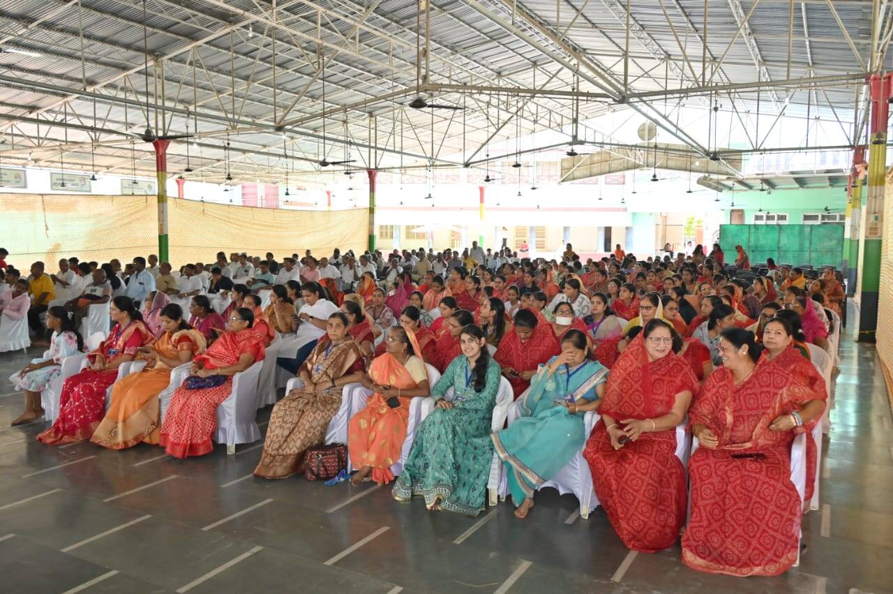 अभिनंदन : 240 तपस्वियों का 08 और उससे ज्यादा तपस्या करने पर अभिनंदन में लोग उमड़े