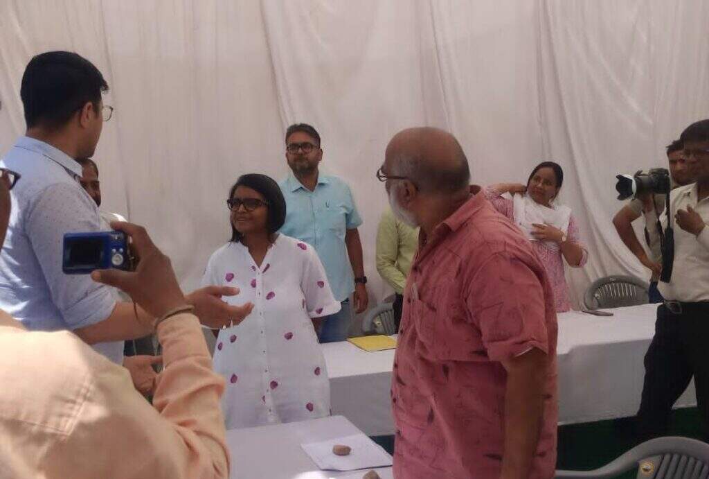 मतदाताओं से निर्भीक होकर मतदान करने की अपील की