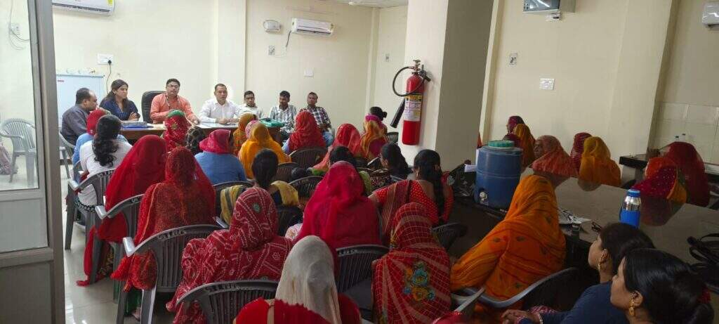 बीसीएमओ जैन ने कहा कोई गर्भवती महिला टीकाकरण से ना छूटे