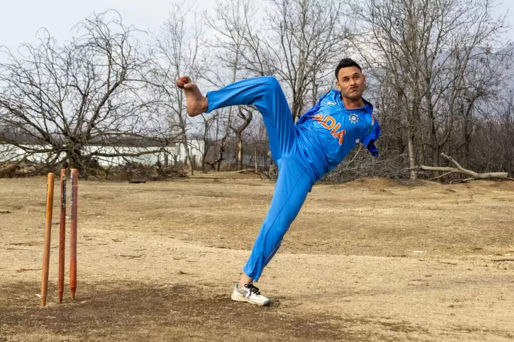 कश्मीर में सचिन की इस मुलाकात ने पूरे हिन्दुस्तान का दिल जीत लिया (देखे वीडीयो)