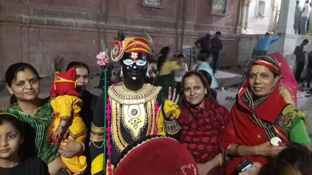 न पार्किंग, न ट्रैफिक डायवर्ट, यातायात व्यवस्था बिगड़ी चारों ओर जाम