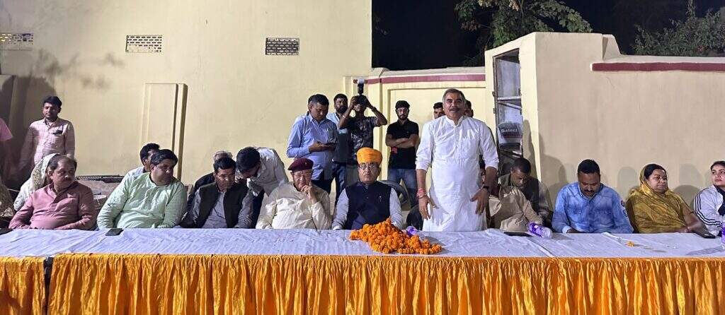 डॉ कल्ला ने उद्घाटन किया, गोविंद बोले-भाजपा कुछ भी कर लें] लोकतन्त्र बचाने हम लड़ेंगे