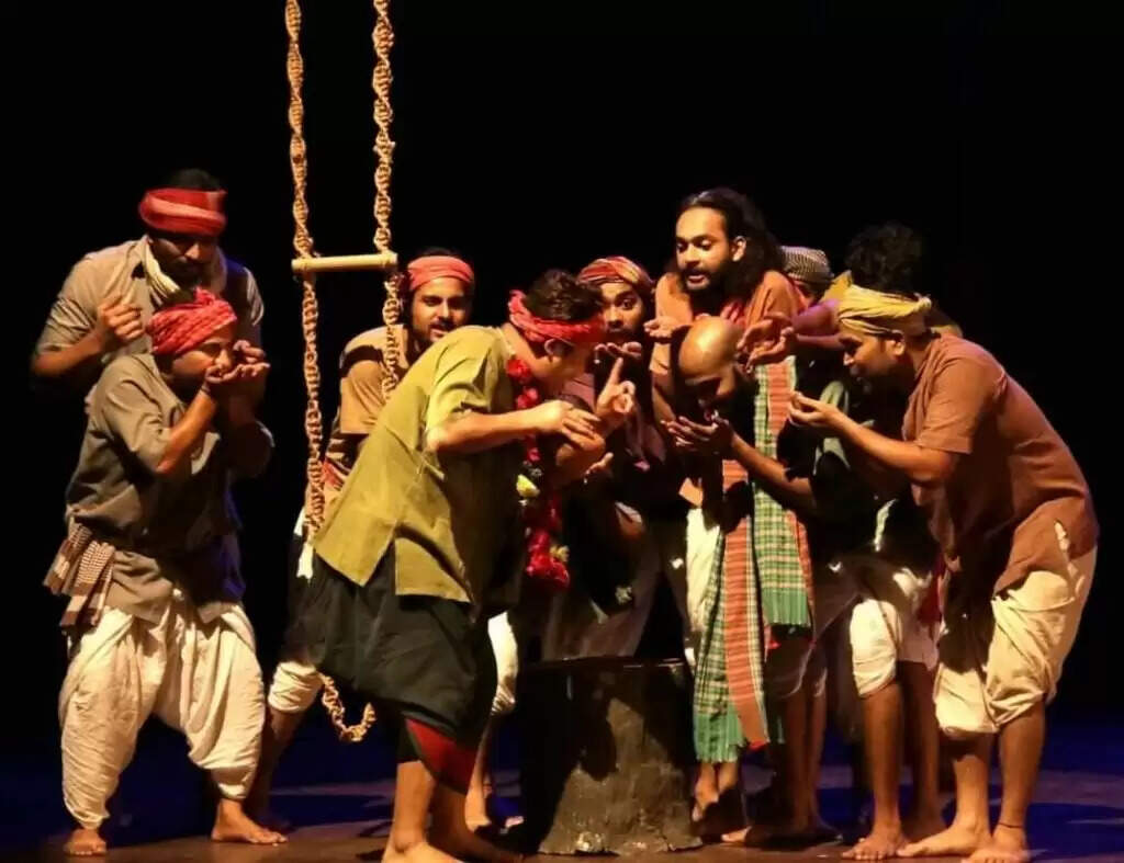 बीकानेर थिएटर फेस्टिवल : रामगोपाल बजाज, उषा गाँगुली, राजेश सिँह और चितरंजन त्रिपाठी जैसे बड़े निर्देशकों के नाटक फेस्टिवल में