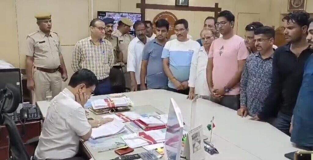 नागौर में मारपीट से घायल युवक की मौत : परिजनों ने किया प्रदर्शन, पुलिस के ढीले रवैये को बताया हत्या का जिम्मेदार