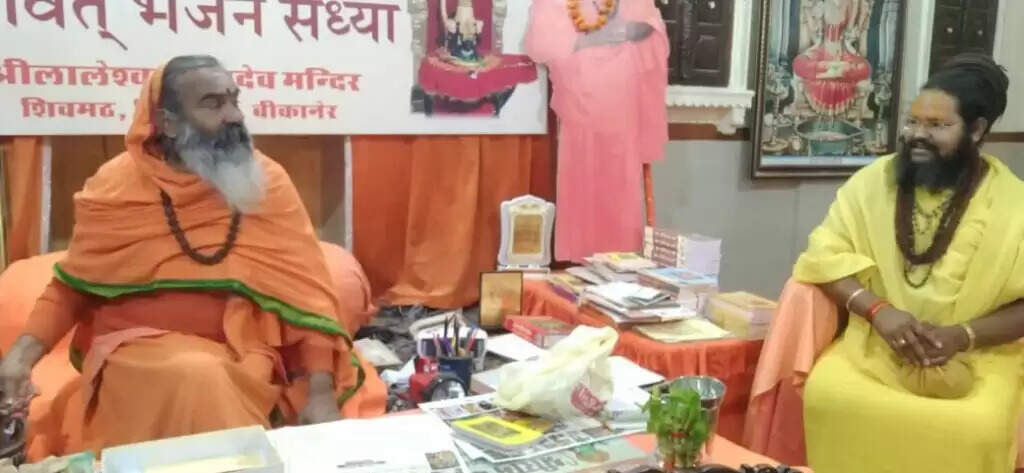 महाशिवरात्रि : सुबह पांच बजे से शिवालयों में लगी भक्तों की कतारें, दिनभर रूद्राभिषेक, शाम को महाआरती, सहभोज