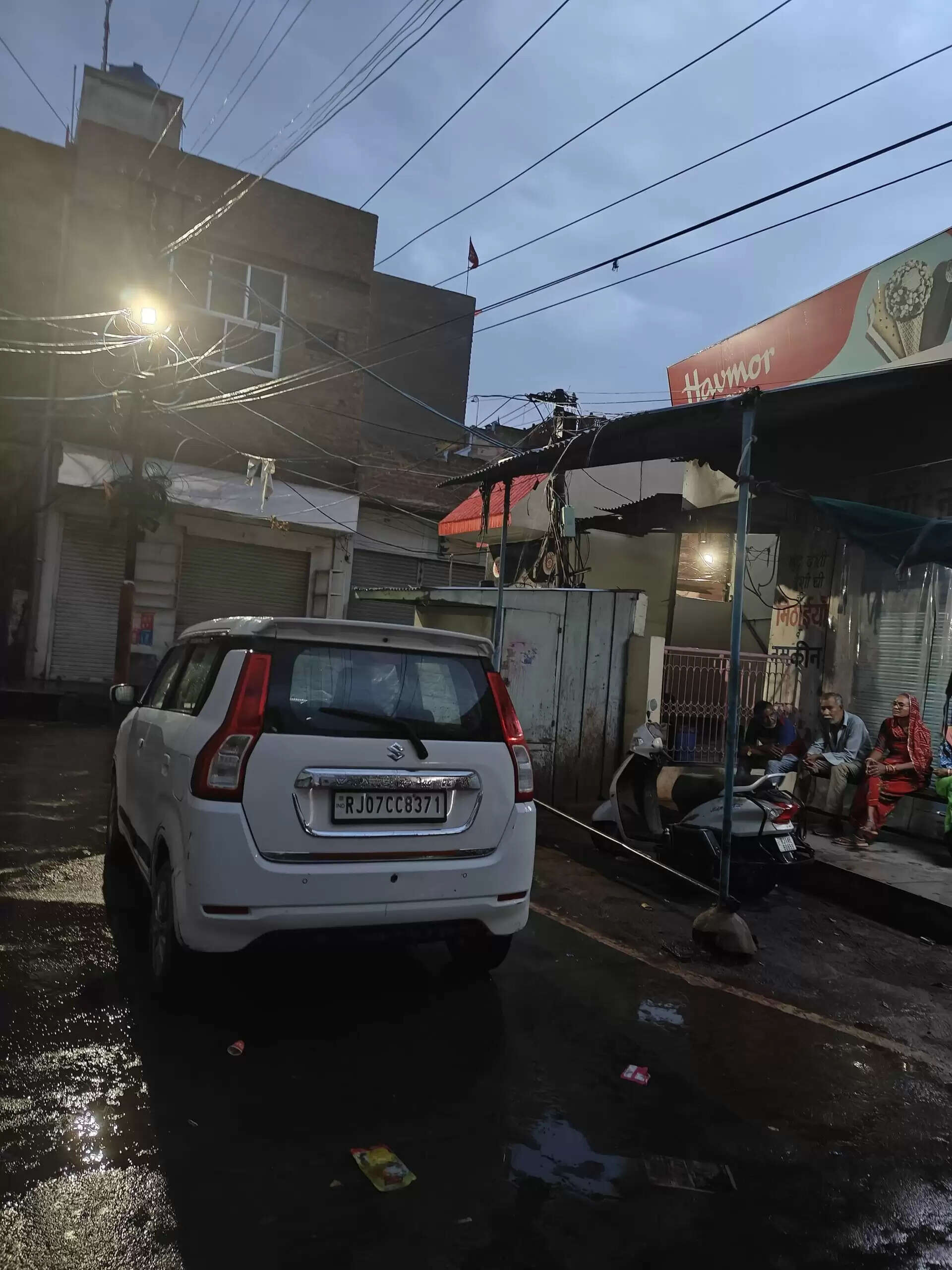 Hot in Rajasthan : भीषण लू की चेतावनी, दिन की शुरूआत आंधी, बिजली, बौछार से!