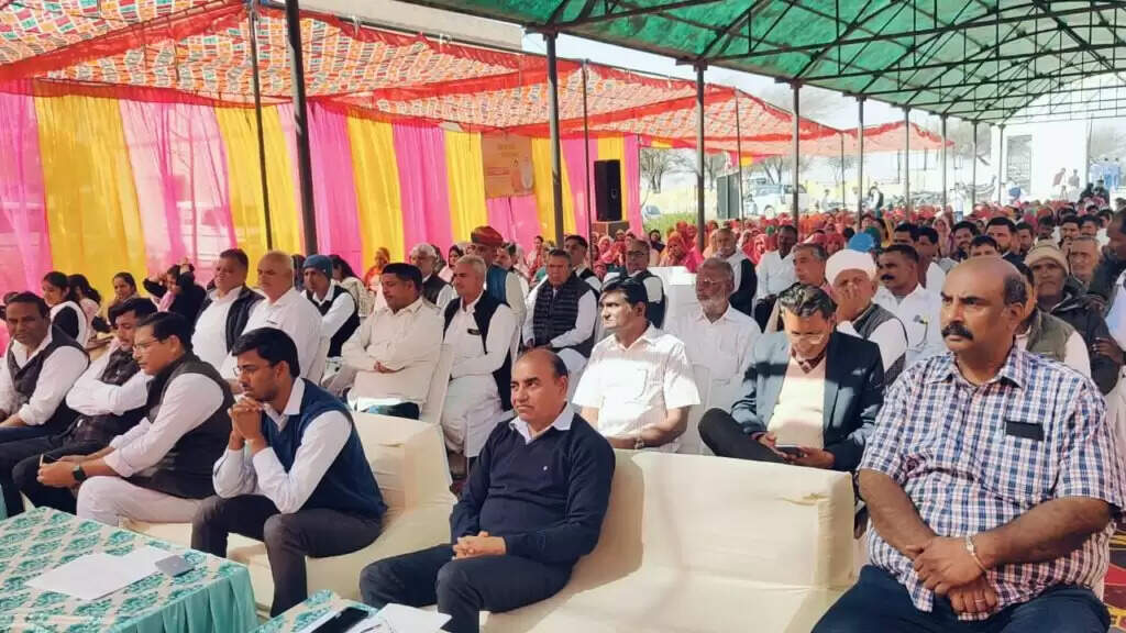 नरेन्द्र मोदी एवं मुख्यमंत्री भजनलाल शर्मा की वर्चुअल उपस्थिति में बीकानेर जिले की सातों विधानसभा क्षेत्रों में कार्यक्रम का लाइव प्रसारण