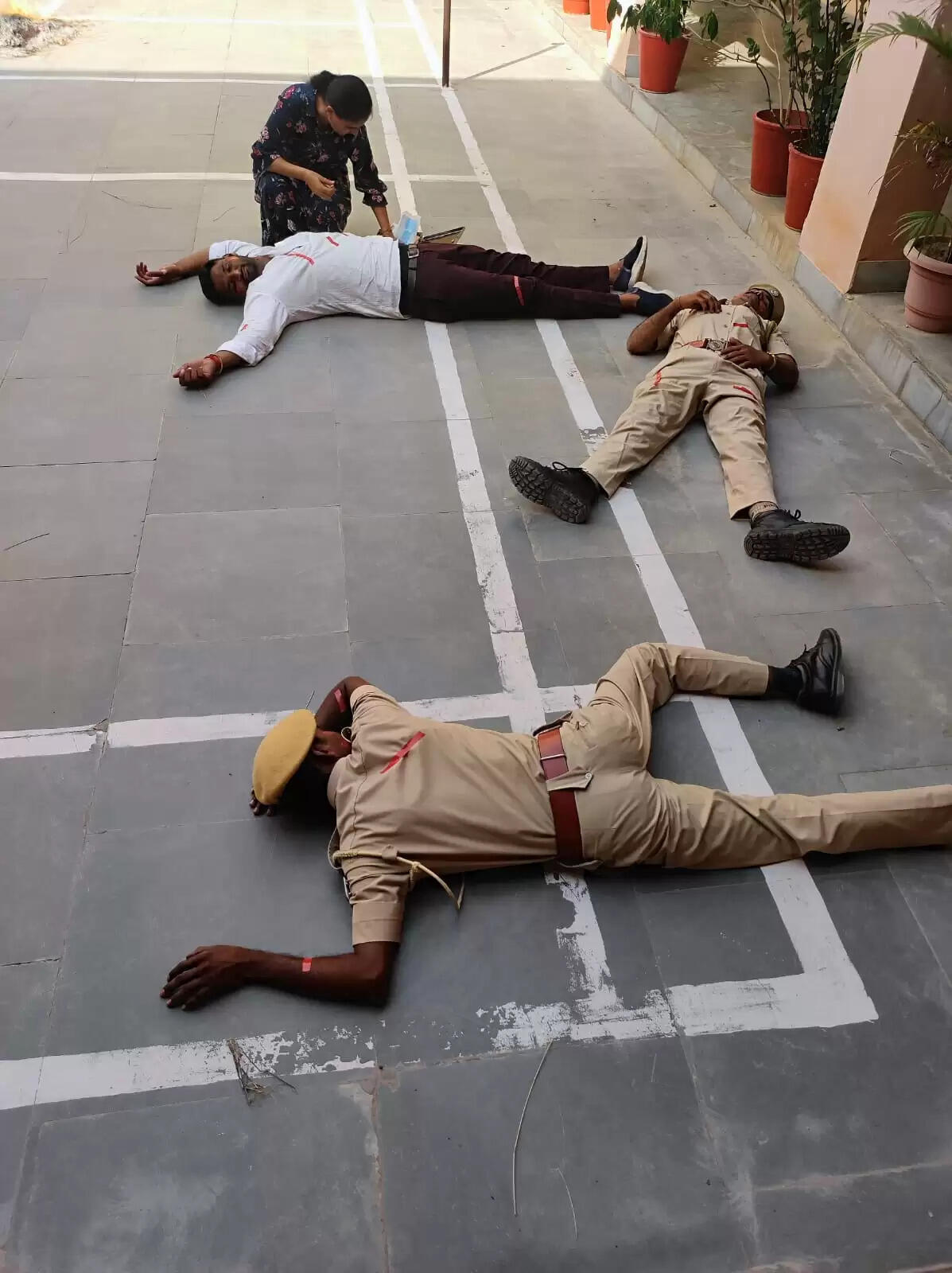 Operation SINDOOR : बॉटलिंग प्लांट में आग, नाल थाने पर मिसाइल गिरने के हालत बना मॉक ड्रिल