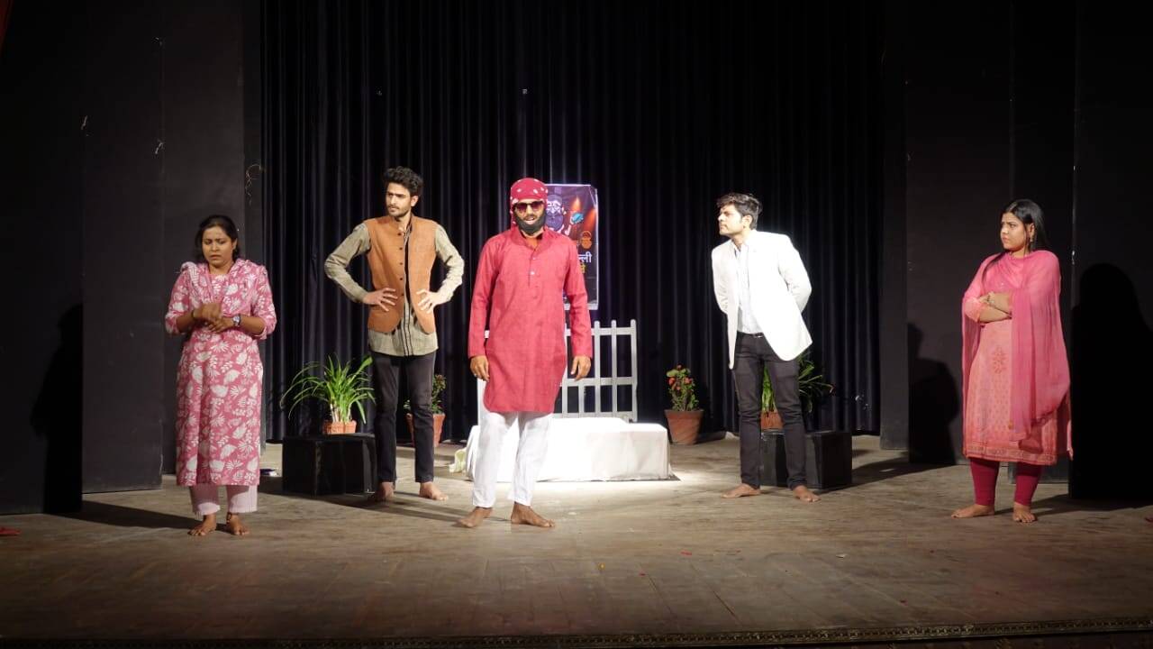 Rang Anand : फफक पड़े बुलाकी, आई आनंद की "सरदार", बाबा की हरकतों पर ठहाके...