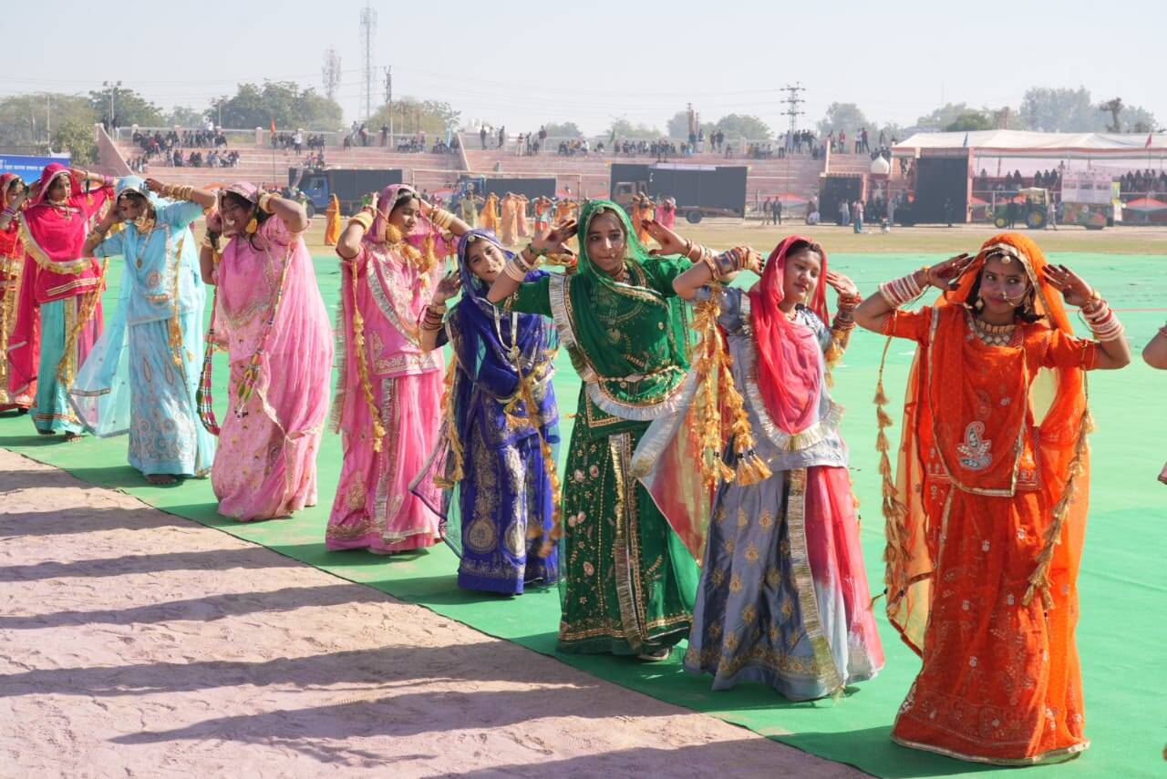 Bikaner : मंत्री सुमित गोदारा ने ध्वजारोहण कर कही खास बातें, प्रतिभाओं का हुआ सम्मान