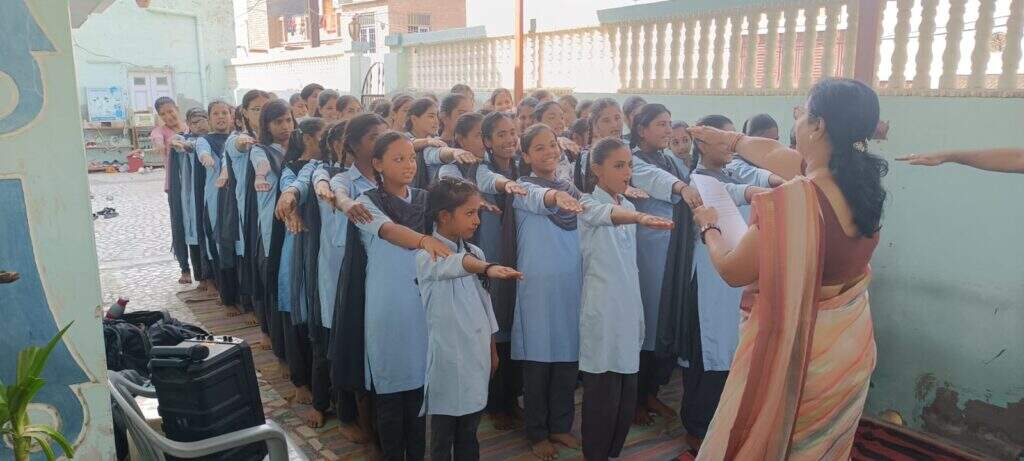 विद्यार्थियों ने विभिन्न कार्यक्रमों से दिया शत प्रतिशत मतदान का संदेश