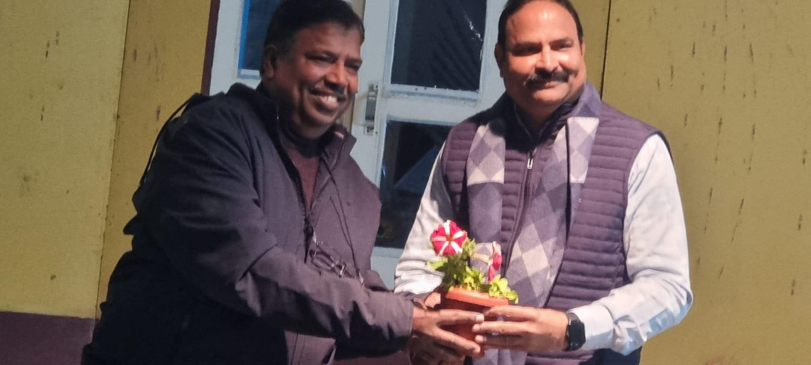 संजय की कहानियों ने संवेदना की सरिता से श्रोताओं को भिगो दिया, दो कहानी, एक व्यंग्यकथा, एक लघुकथा सुनाई संजय ने