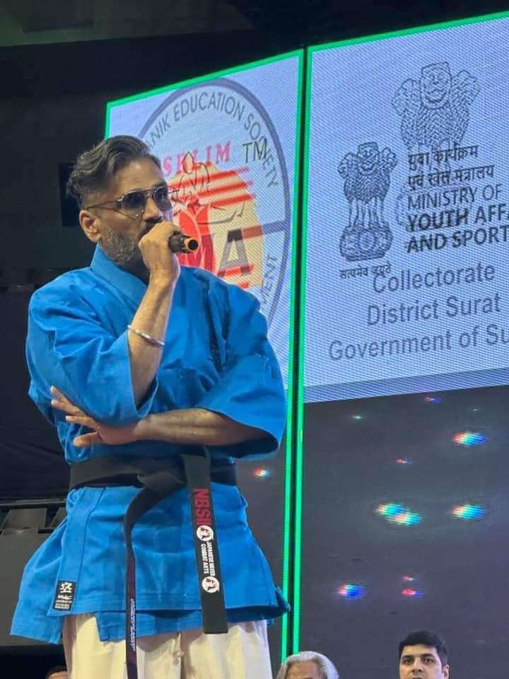Welcome Champions : बीकानेर के 56 कूडोकाजो ने 91 मैडल जीते, कोच प्रीतम सेन सहित विजेताओं को मालाओं से लादा
