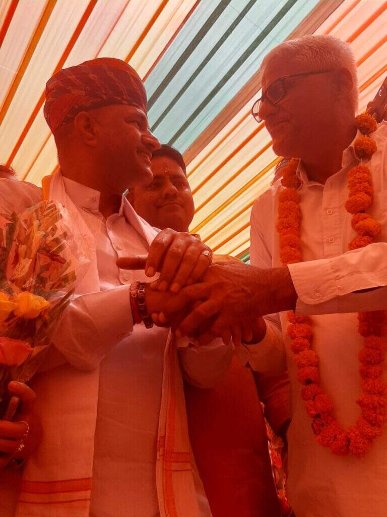 पार्षद मनोज बिश्नोई सहित कइयों ने भाजपा जॉइन की