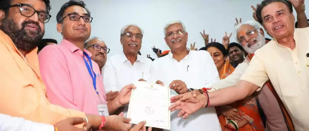 वसुंधरा के पुत्र दुष्यंत 3.70 लाख से जीते, गहलोत के वैभव 02 लाख से अधिक वोटों से हारे