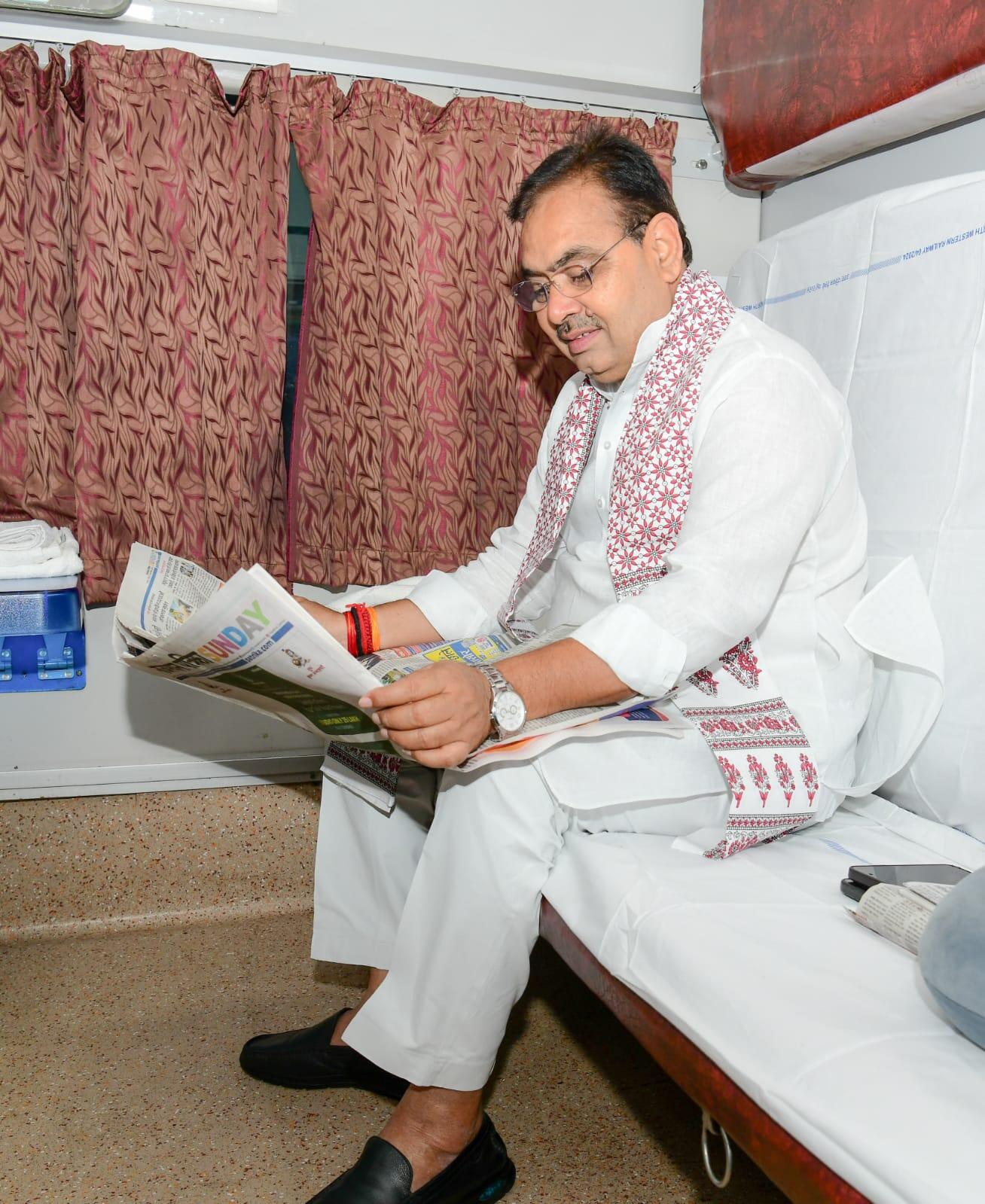 जयपुर: राजस्थान के सीएम भजनलाल की जयपुर से जोधपुर ट्रेन यात्रा