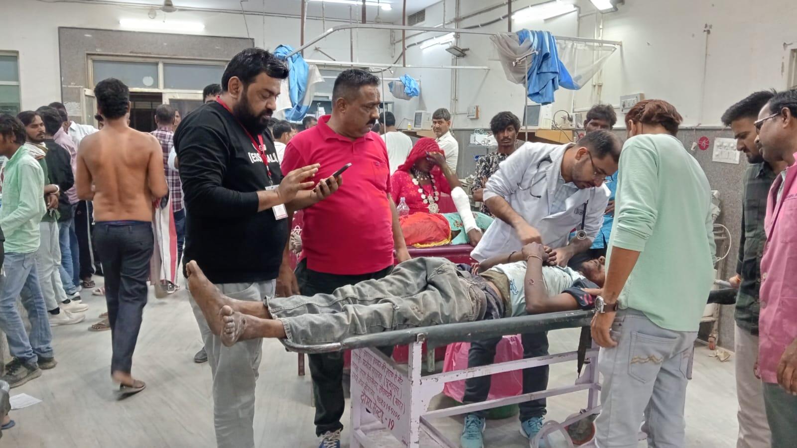 Bikaner : जब हम पूजन कर रहे थे तब ये पटाखों से जलने वालों की सेवा में जुटे थे