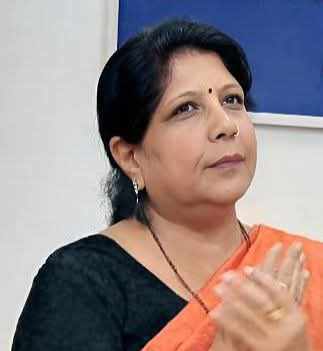 महिला लेखन की बड़ी उम्मीद रेणुका व्यास ' नीलम ', साहित्य जिनके लिए कोई ग्लैमर नहीं, एक साधना है