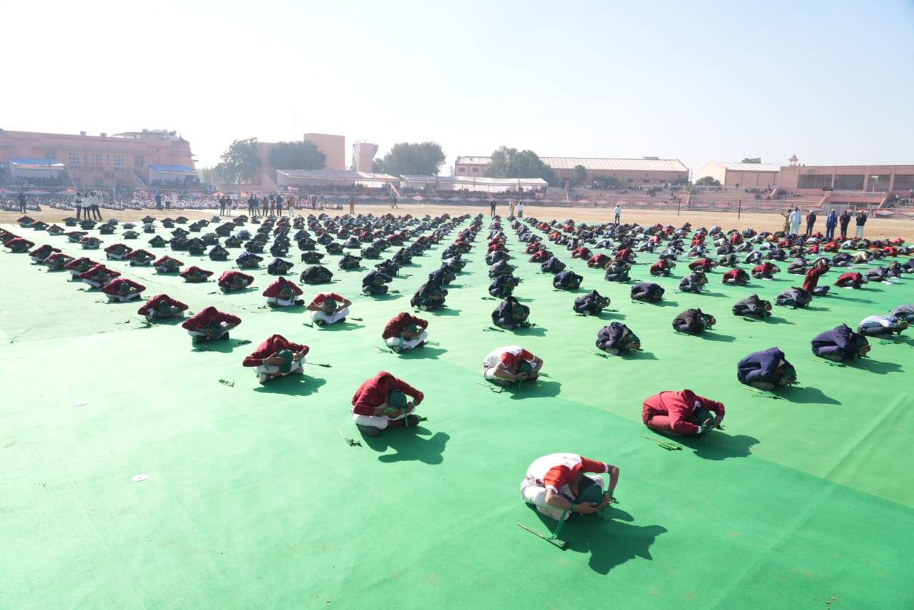 Bikaner : मंत्री सुमित गोदारा ने ध्वजारोहण कर कही खास बातें, प्रतिभाओं का हुआ सम्मान
