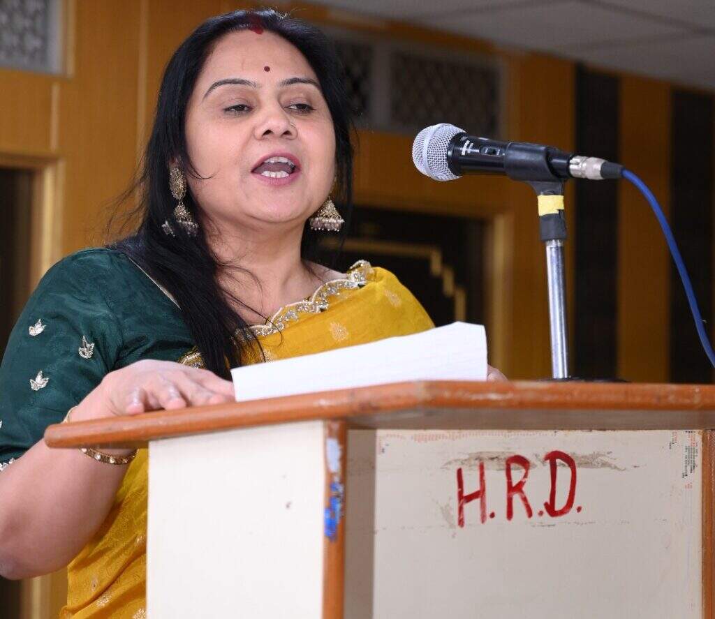 'चेतनाजी की जुबानी-मधुजी की कहानी' सुन देर तक गुदगुदाये श्रोता