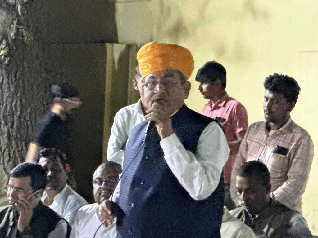 डॉ कल्ला ने उद्घाटन किया, गोविंद बोले-भाजपा कुछ भी कर लें] लोकतन्त्र बचाने हम लड़ेंगे