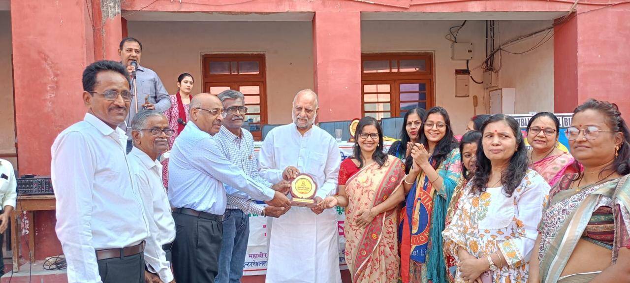 Bikaner : महावीर इंटरनेशनल ने जैन पब्लिक स्कूल में बच्चों को थमाई "कपड़े की थैली"