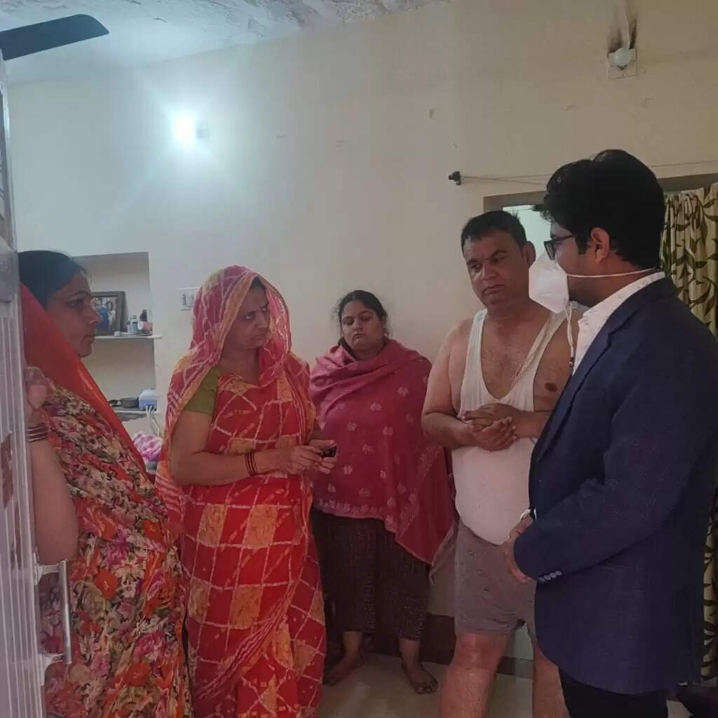 बीकानेर में स्वाइन फ्लू हाई अलर्ट : रविवार को दवा भंडार खुला, जिले में जहां भी टेमीफ्लू नहीं, वहां भेजी दवाई