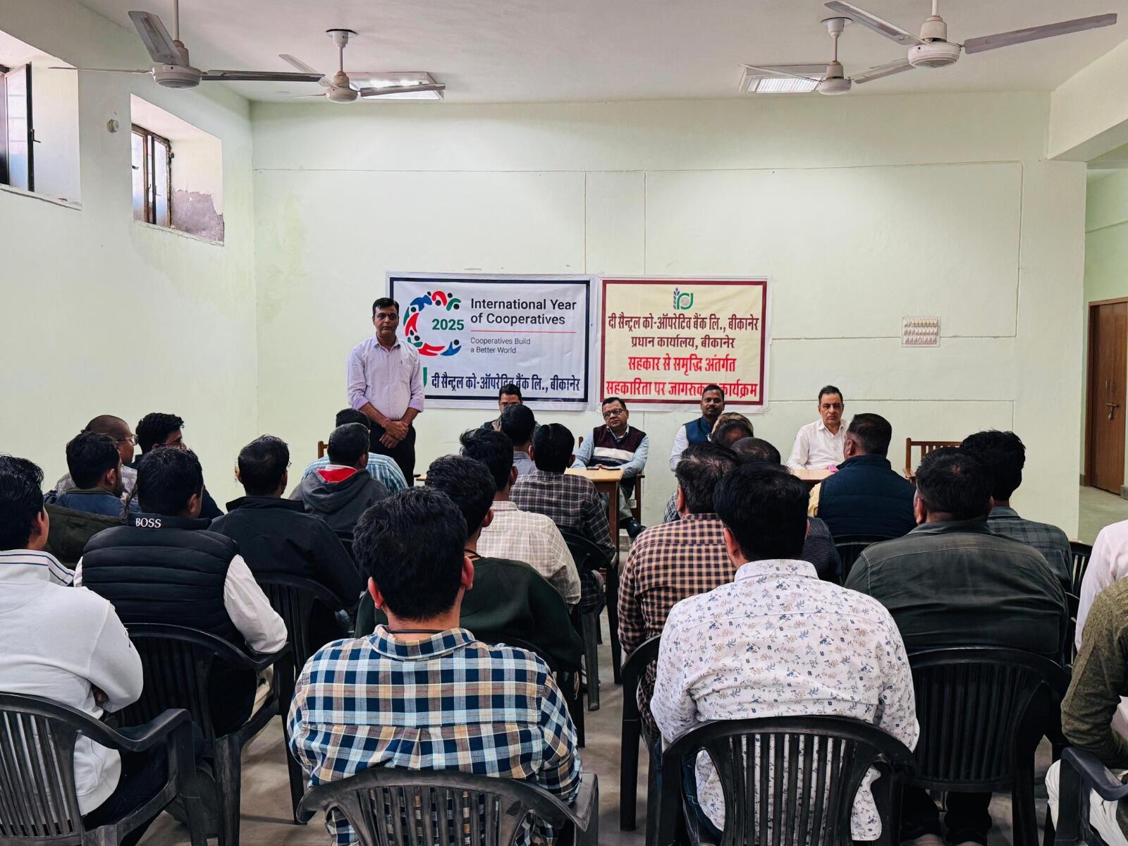 Bikaner : राजेश टांक ने अन्तर्राष्ट्रीय सहकारिता वर्ष के कलेण्डर का विमोचन किया