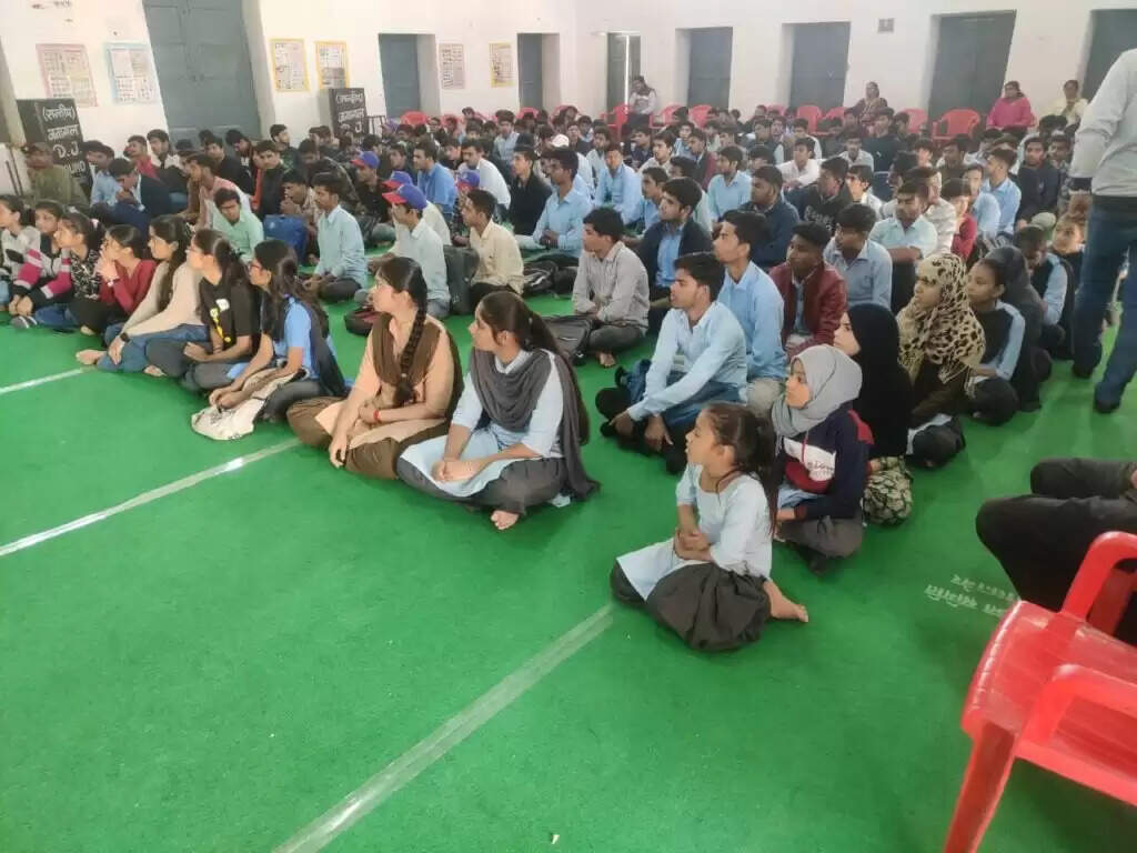 सफलता और सार्थकता जीवन के दो पहलू : जसवंत खत्री