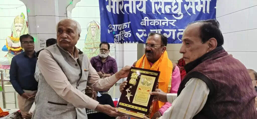 देश के सर्वांगीण विकास के लिए प्रतिबद्धता से अपना योगदान दें प्रत्येक भारतवासी: देवनानी
